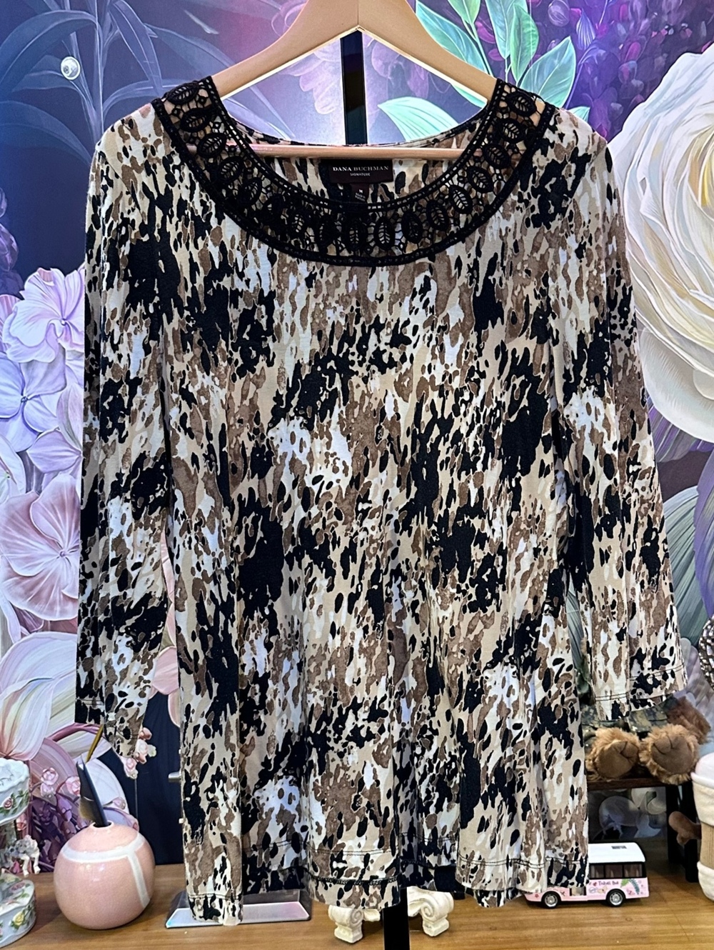 Dana Buchman M Women's Top Animal Print Stretch Cotton Modal Blend Crochet Neck